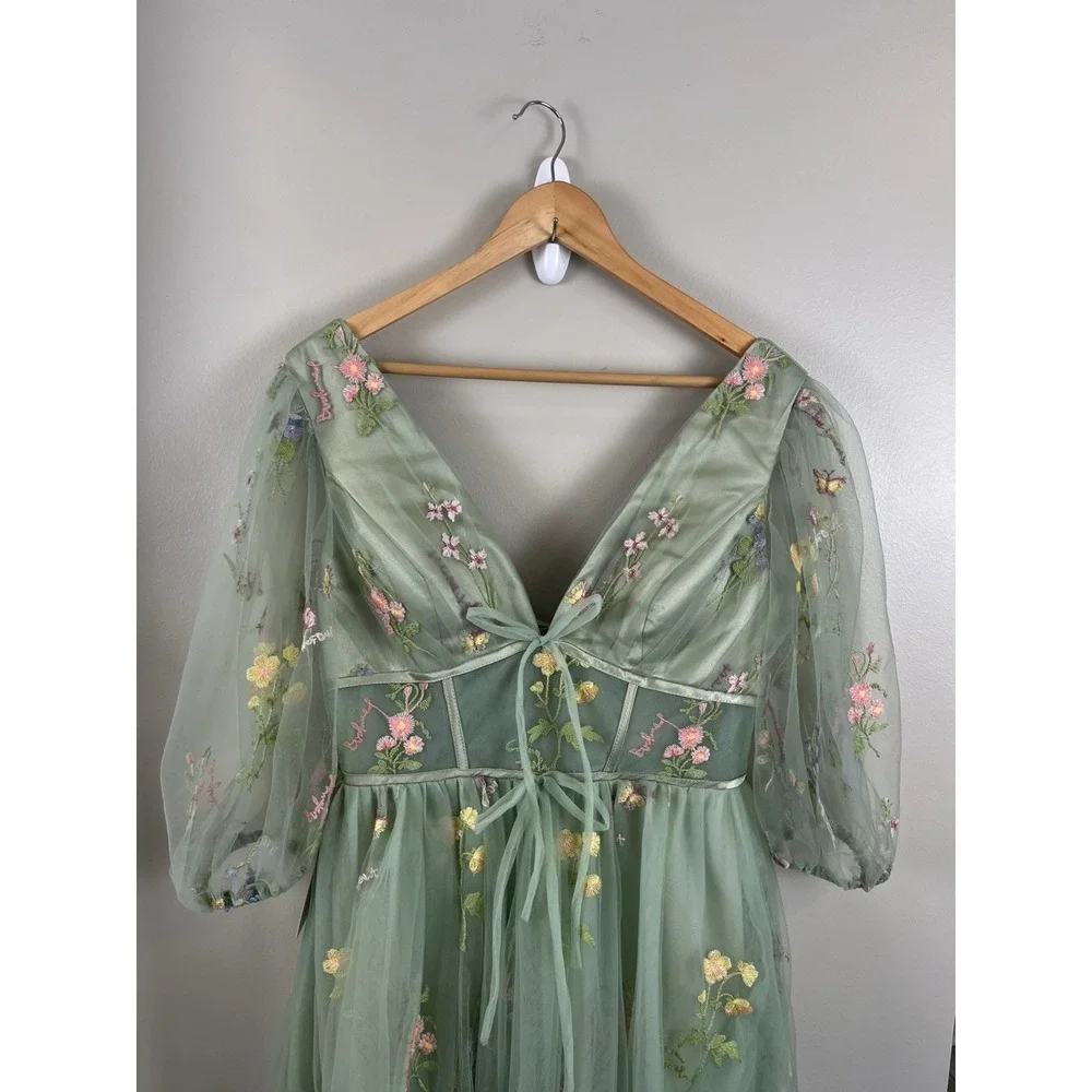 Green Floral Midi Dress with Sheer Puff Sleeves - Picture 3 of 12